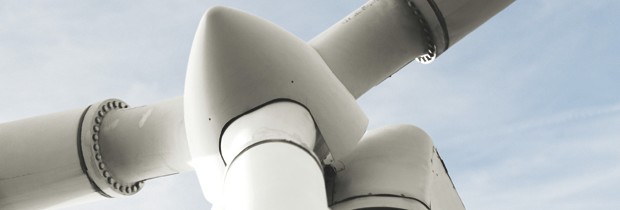 Umweltverträgliche Energieversorgung als Erfolgsgarant für die bayrische und deutsche Wirtschaft Ausschnitt eines Windrades