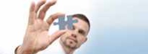 mehr zu bayme vbm Services Arbeitswissenschaft Geschäftsmann hält ein Puzzlestück in der Hand