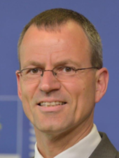 Dr. Nils Behrndt